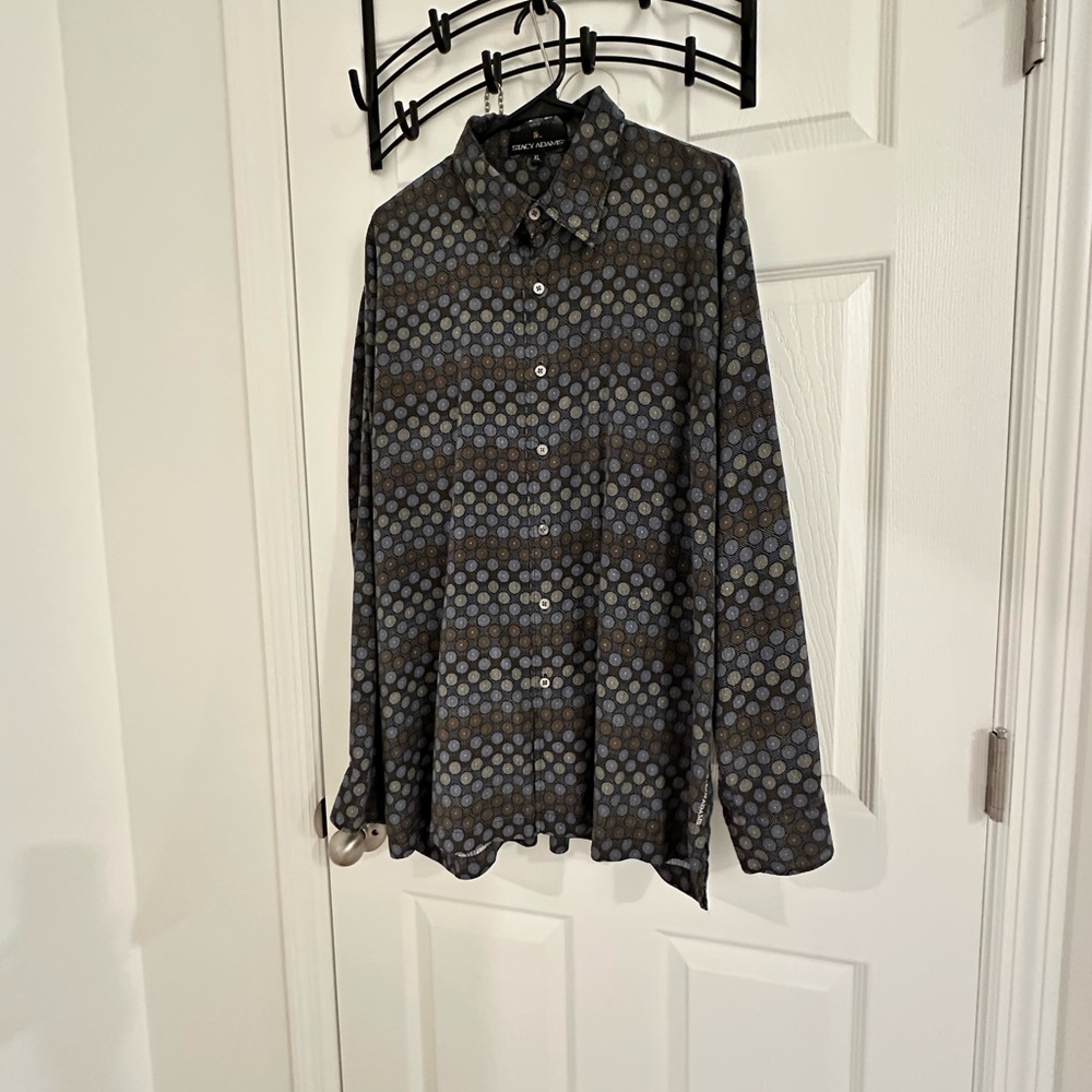 Men’s dress shirt